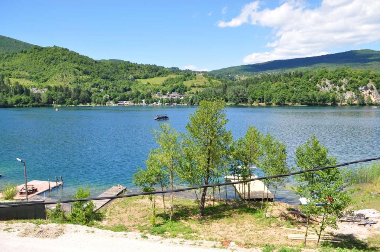 Villa Pliva Lake 3 ไยเซ ภายนอก รูปภาพ